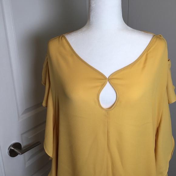 🟠🟡🟠Max Studio Blouse.🟠🟡🟠 - Picture 2 of 8